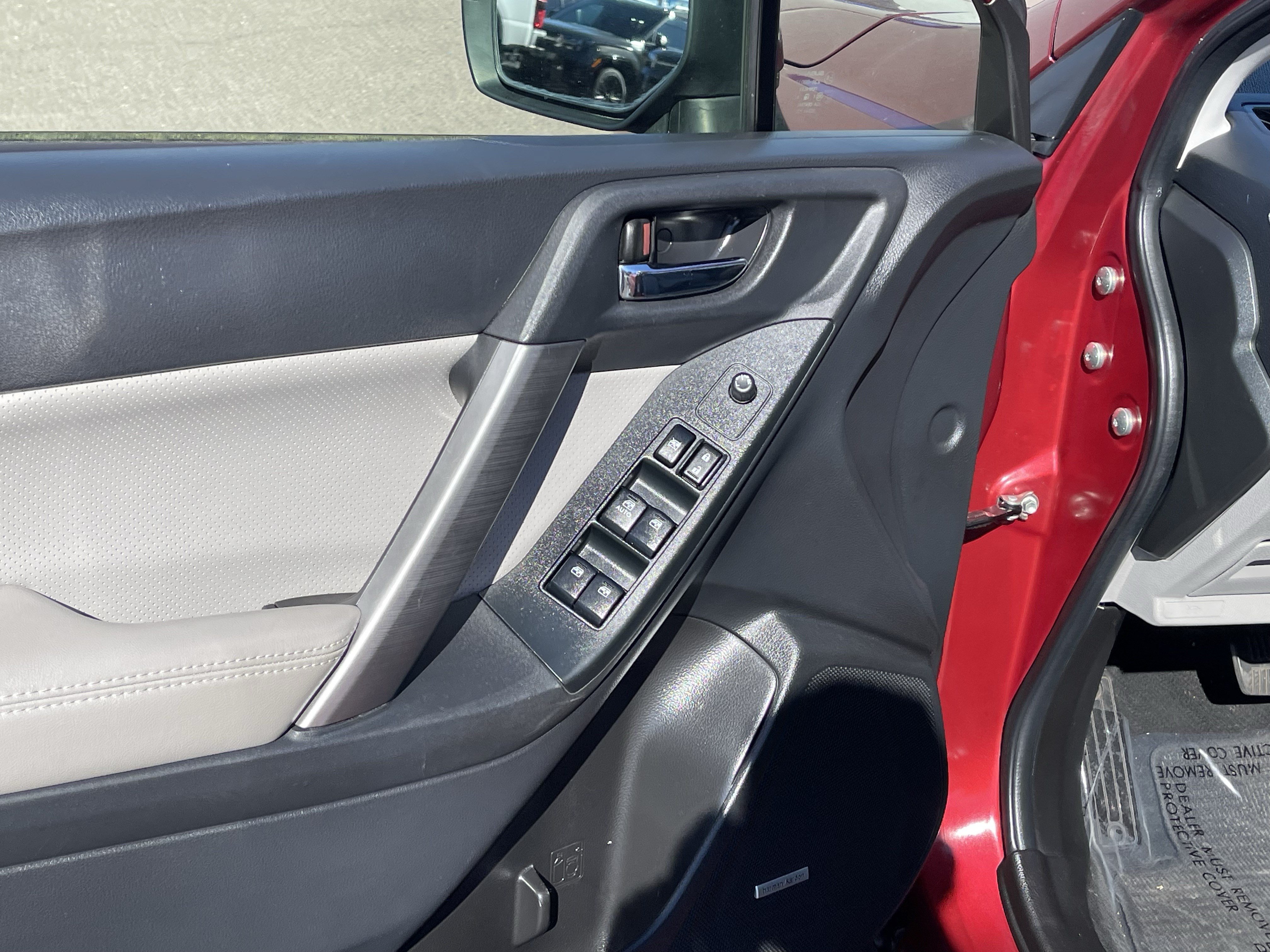 Used 2014 Subaru Forester 2.5i Touring AWD/4WD image 18
