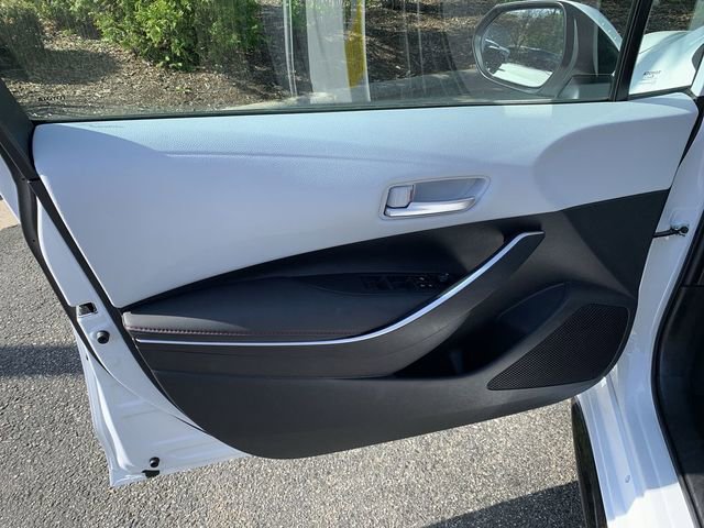 Used 2025 Toyota Corolla SE image 17