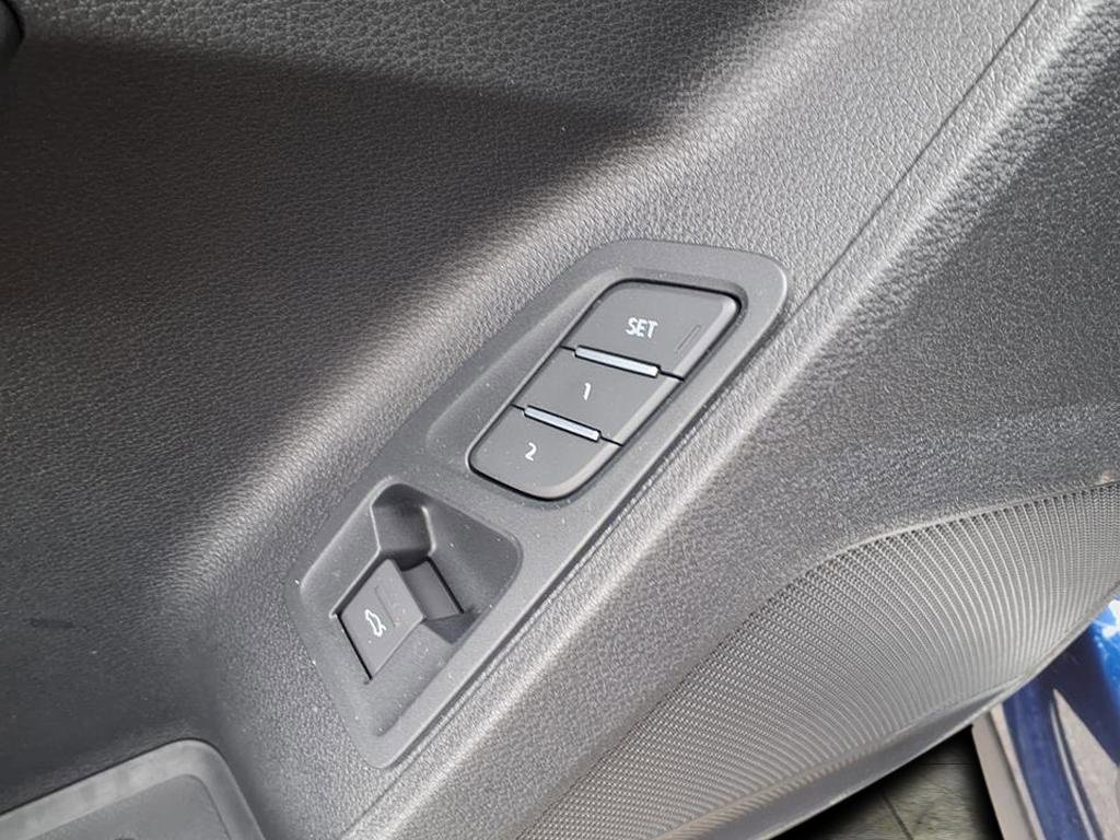 Used 2025 Audi Q3 2.0T Premium w/ Convenience Package image 10