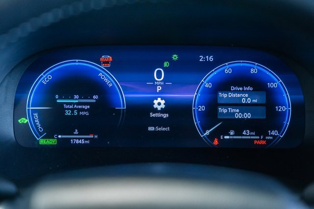 Used 2024 Toyota Highlander Platinum image 47