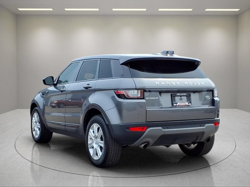 Used 2018 Land Rover Range Rover Evoque SE AWD/4WD image 6