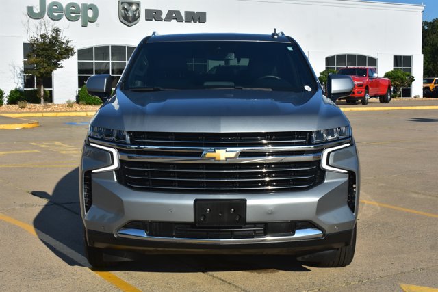 Used 2024 Chevrolet Tahoe LT RWD image 2