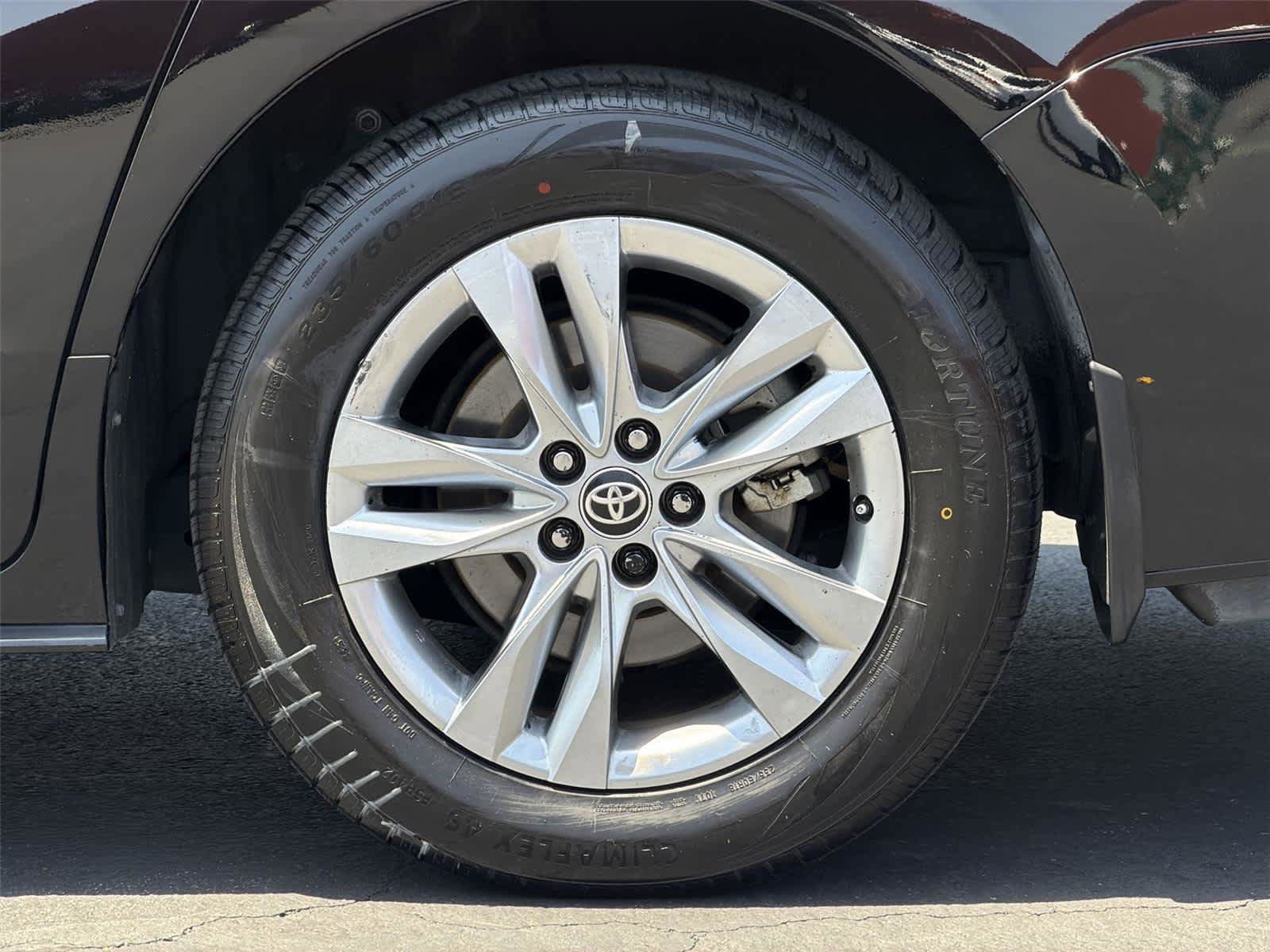 Used 2021 Toyota Sienna Limited AWD/4WD image 9