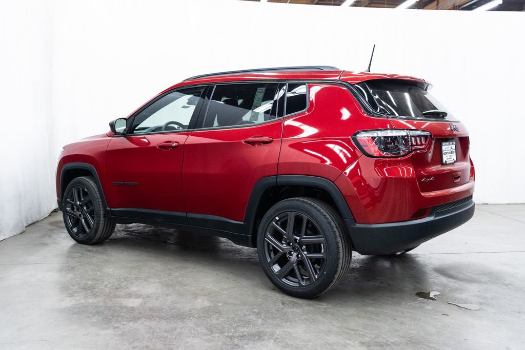 New 2026 Jeep Compass Latitude AWD/4WD image 4