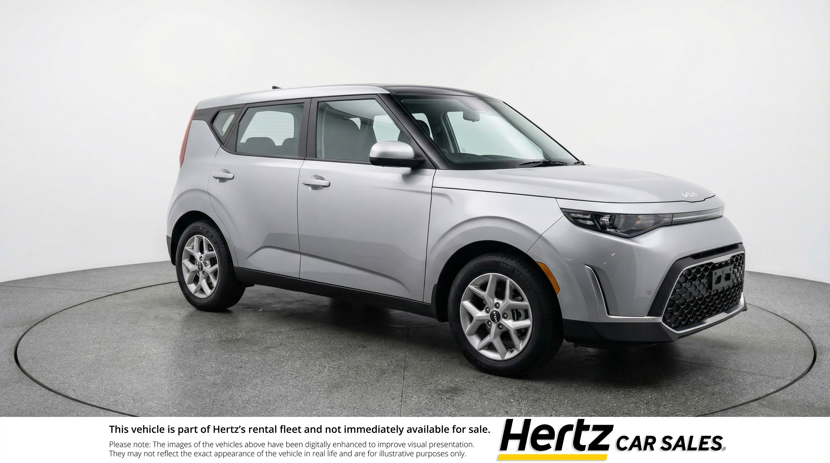 Used 2025 Kia Soul LX w/ LX Technology Package FWD image 1