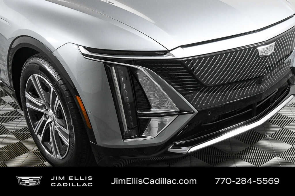 New 2026 Cadillac Lyriq Luxury RWD image 37