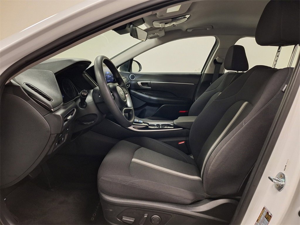 Used 2022 Hyundai Sonata SEL w/ Cargo Package image 9