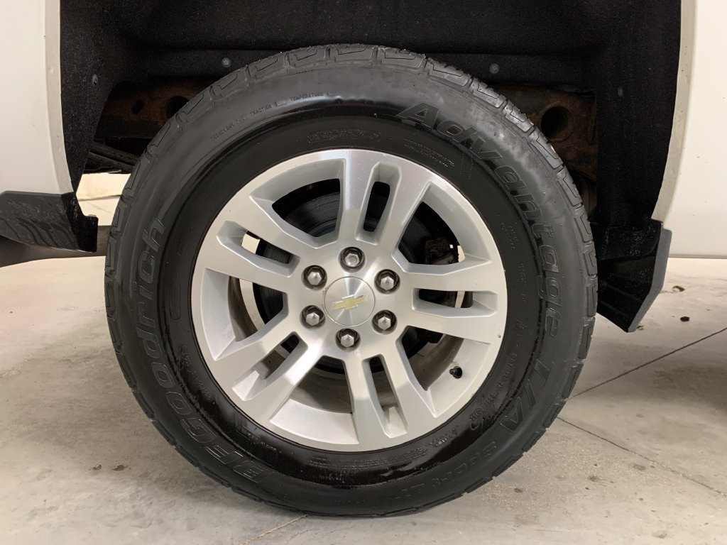 Used 2019 Chevrolet Silverado 1500 LT w/ All Star Edition AWD/4WD image 9