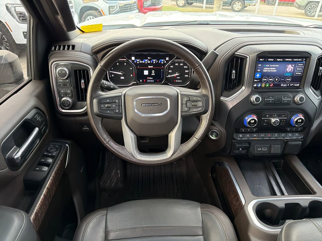 Used 2022 GMC Sierra 3500 Denali image 15