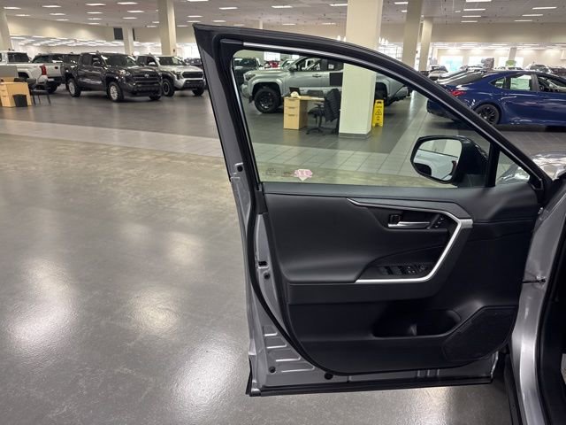 Used 2024 Toyota RAV4 XSE w/ Advanced Technology Package image 18