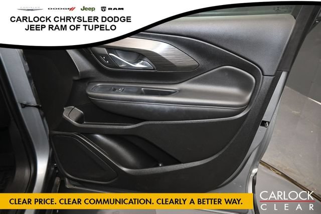 Used 2023 GMC Terrain SLT w/ LPO, Floor Liner Package AWD/4WD image 36
