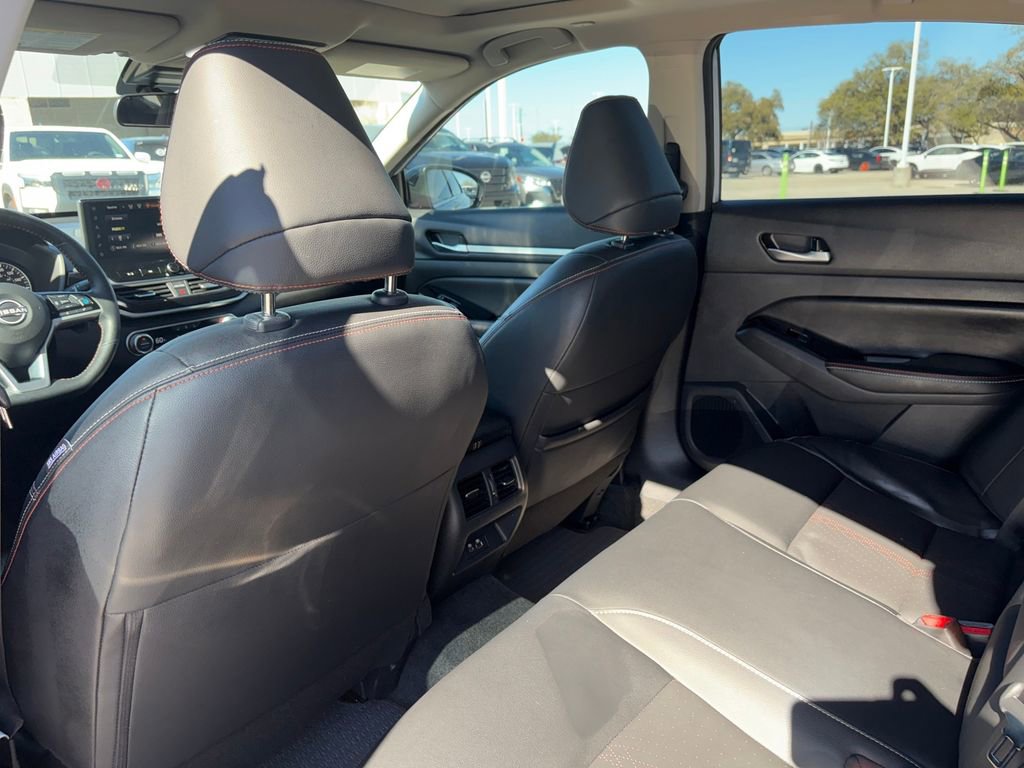 Used 2024 Nissan Altima 2.0 SR image 24