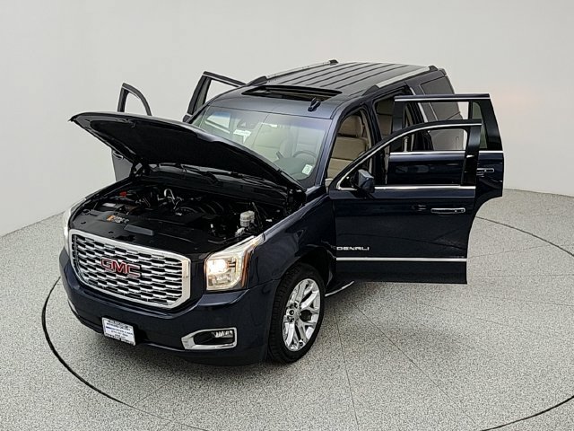 Used 2020 GMC Yukon Denali w/ Open Road Package AWD/4WD image 39