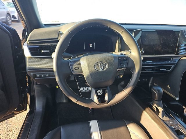 Used 2026 Toyota Camry SE FWD image 11