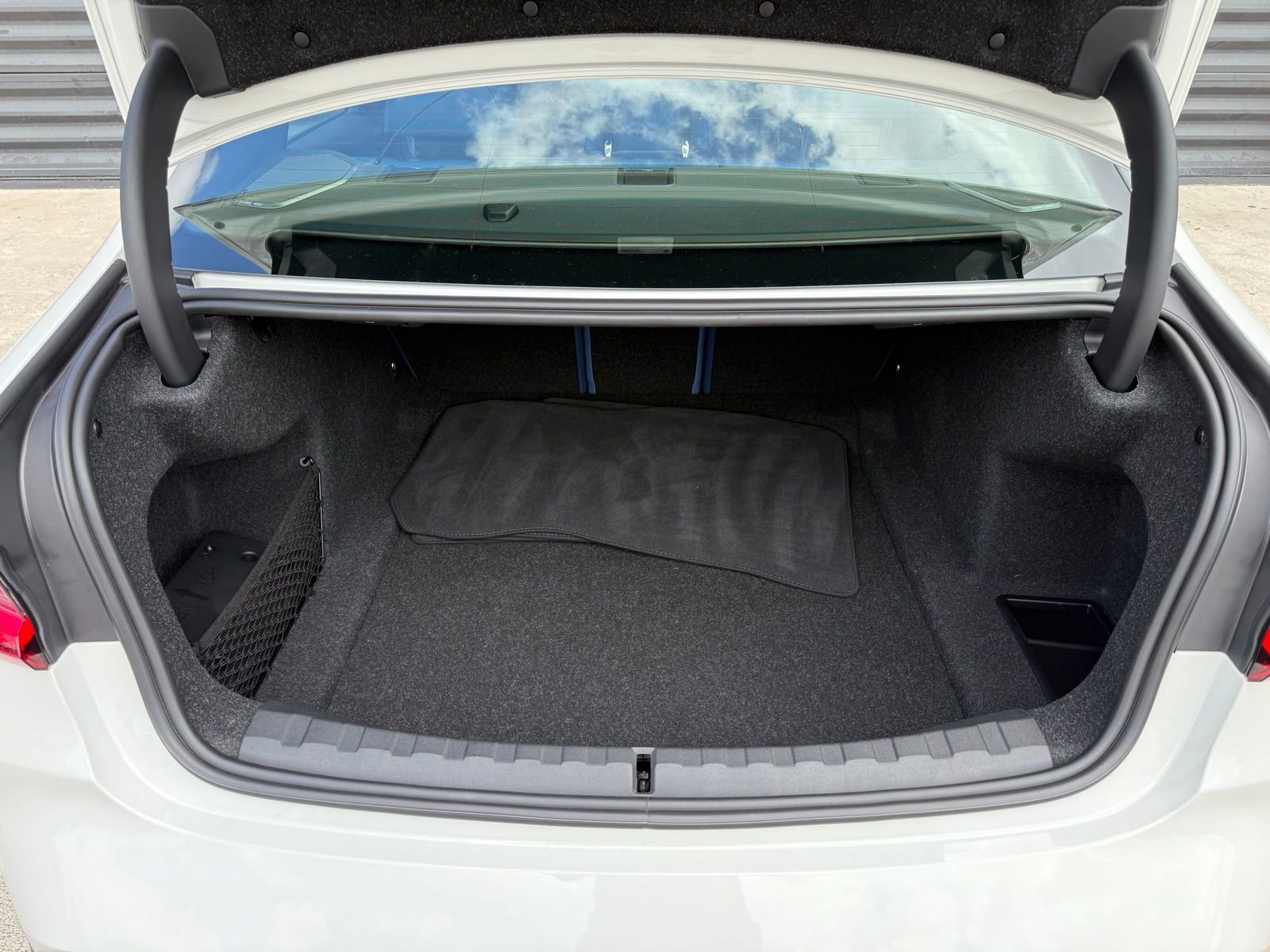 Used 2025 BMW M3 Competition w/ M Carbon Exterior Package AWD/4WD image 40