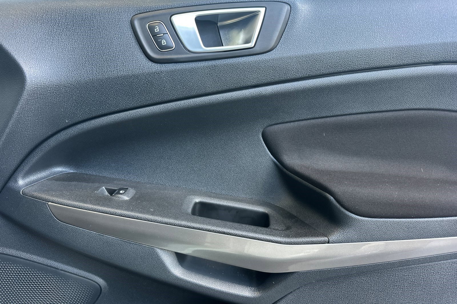 Used 2019 Ford EcoSport SE w/ SE Convenience Package FWD image 19