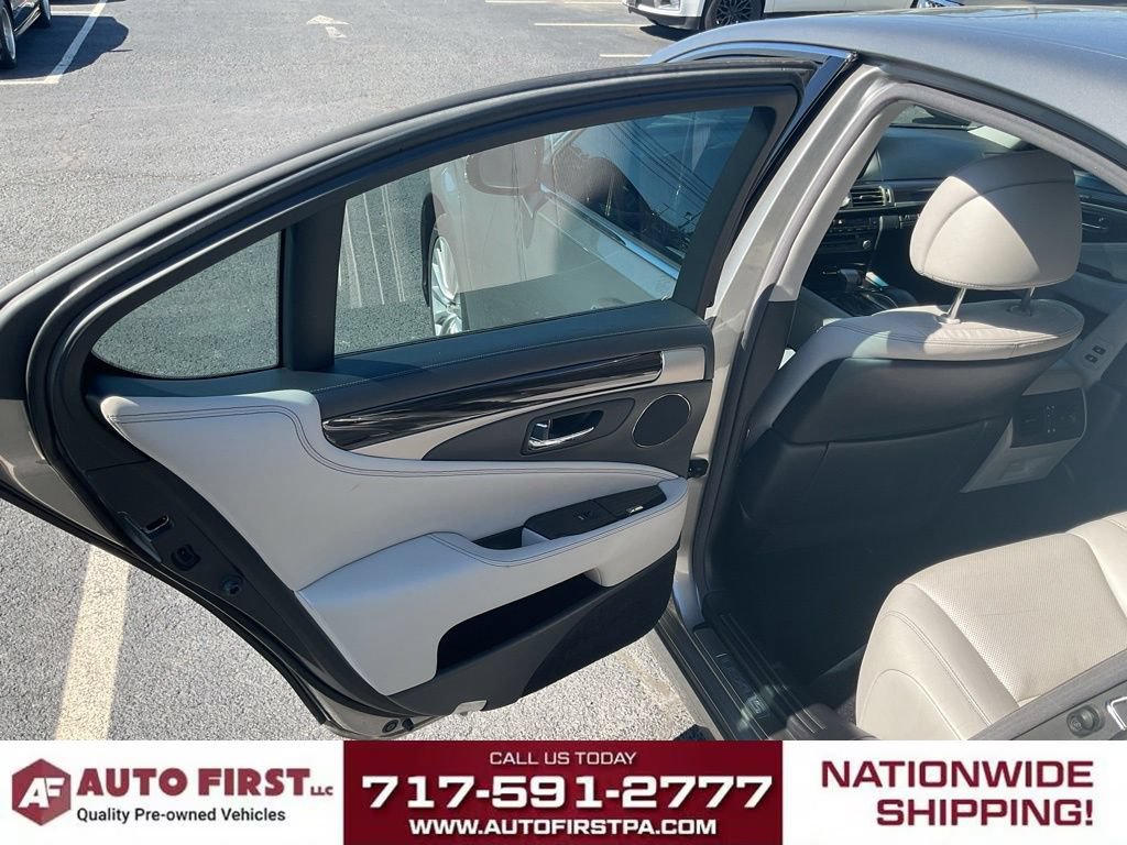 Used 2016 Lexus LS 460 AWD image 8