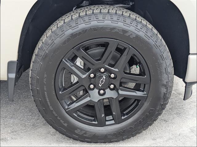 New 2026 Chevrolet Silverado 1500 Custom w/ Turbomax Blackout Package AWD/4WD image 11