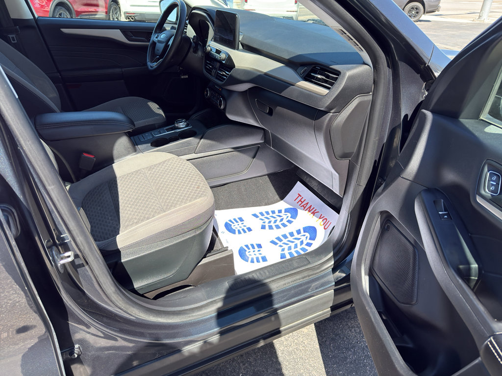 Used 2022 Ford Escape SE w/ Cold Weather Package image 15
