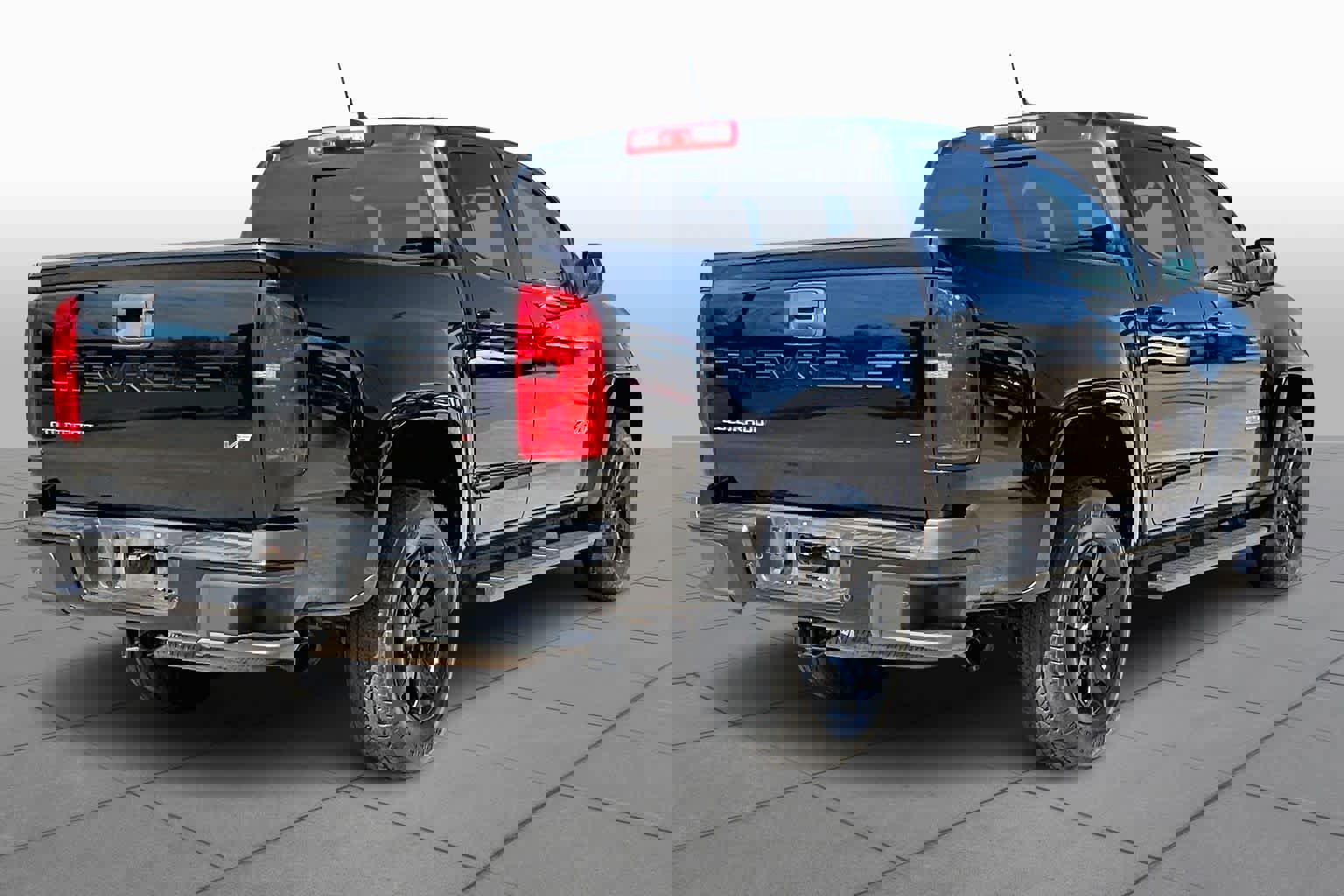 Used 2021 Chevrolet Colorado Z71 w/ Z71 Midnight Edition image 12