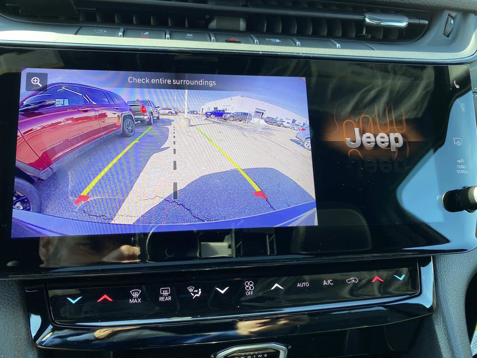 New 2026 Jeep Grand Cherokee Altitude AWD/4WD image 11