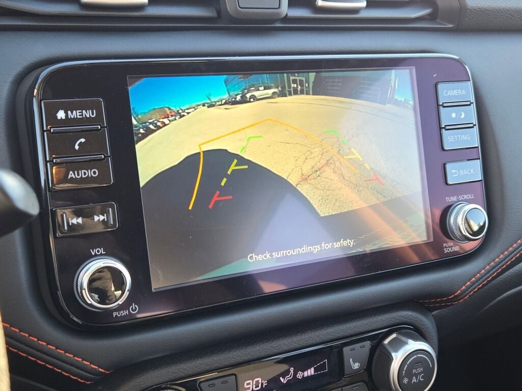 Used 2025 Nissan Versa SR w/ Trunk Package image 25