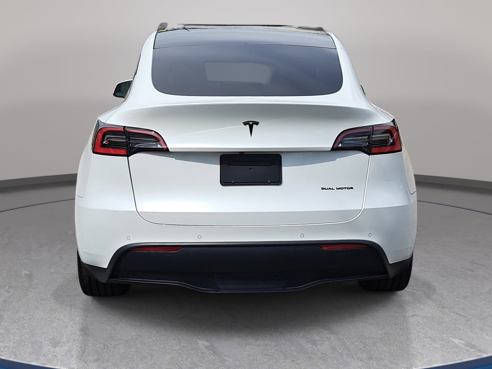 Used 2021 Tesla Model Y Long Range image 6