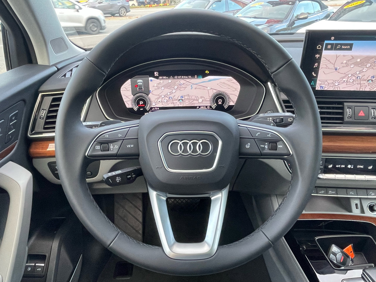 Used 2022 Audi Q5 e Premium Plus w/ Premium Plus Package image 59