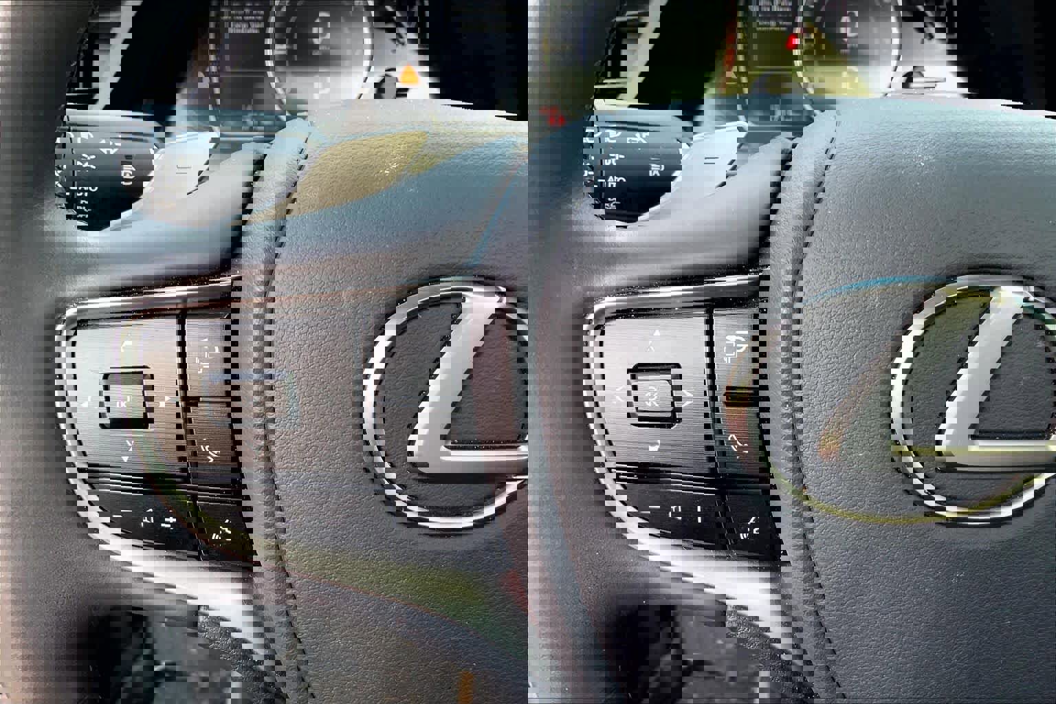 Certified 2022 Lexus ES 350 w/ Premium Package image 24