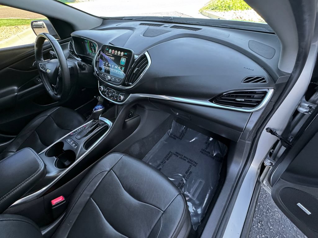 Used 2017 Chevrolet Volt Premier w/ Driver Confidence Package FWD image 34
