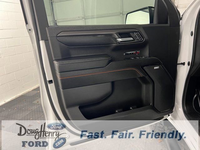 Used 2023 GMC Sierra 1500 AT4 w/ Technology Package AWD/4WD image 24