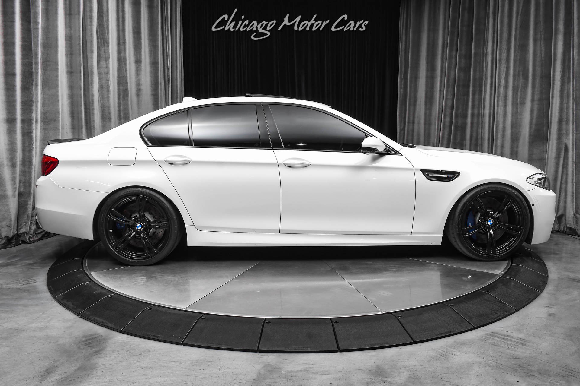 Used 2013 BMW M5 RWD image 49