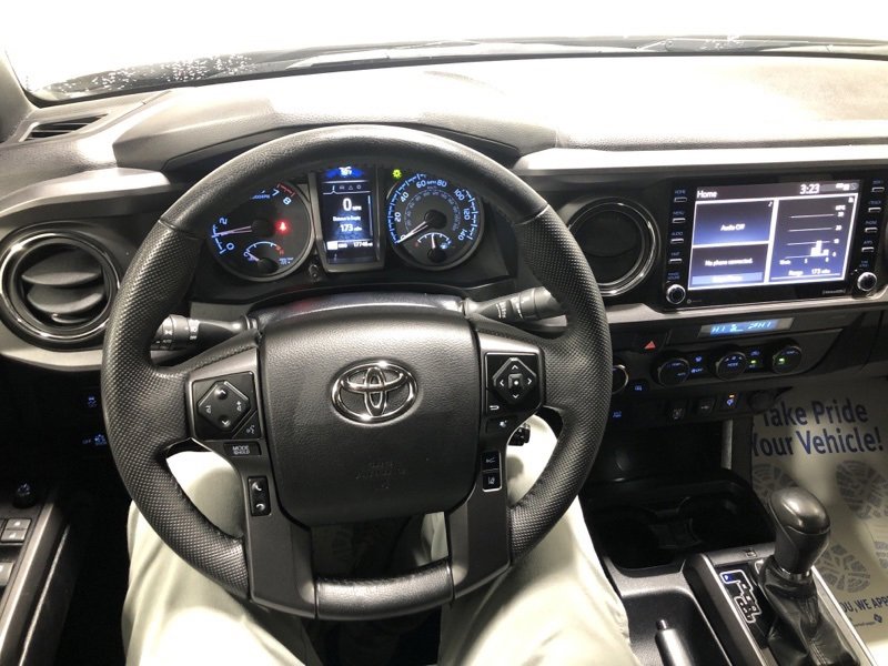 Used 2022 Toyota Tacoma TRD Sport image 24