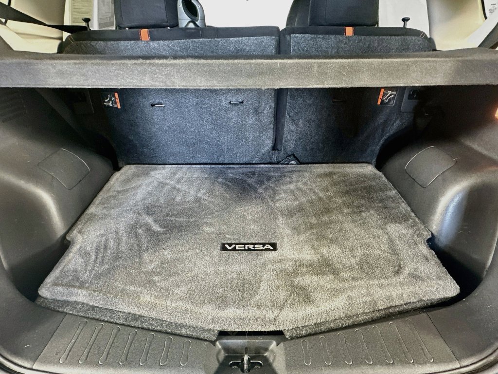 Used 2015 Nissan Versa Note SR w/ SR Convenience Package FWD image 29