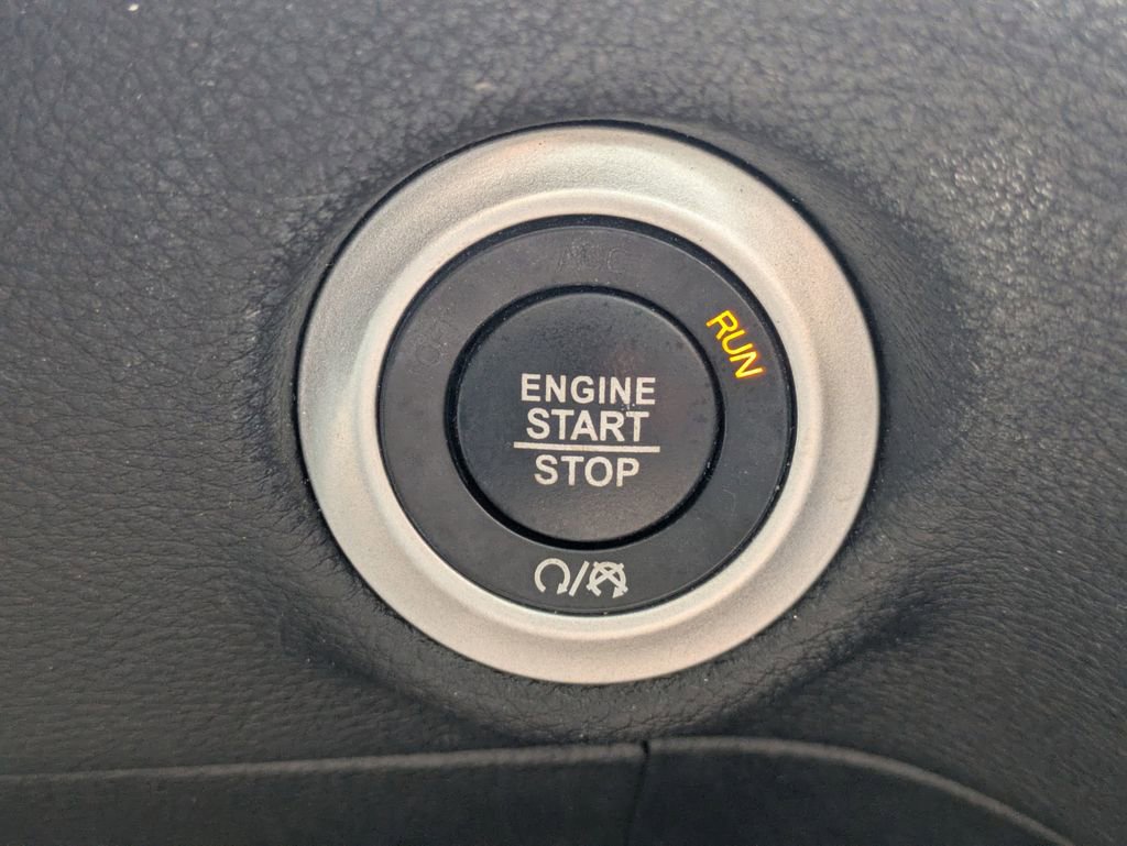 Used 2019 Chrysler Pacifica Limited w/ S Appearance Package image 33