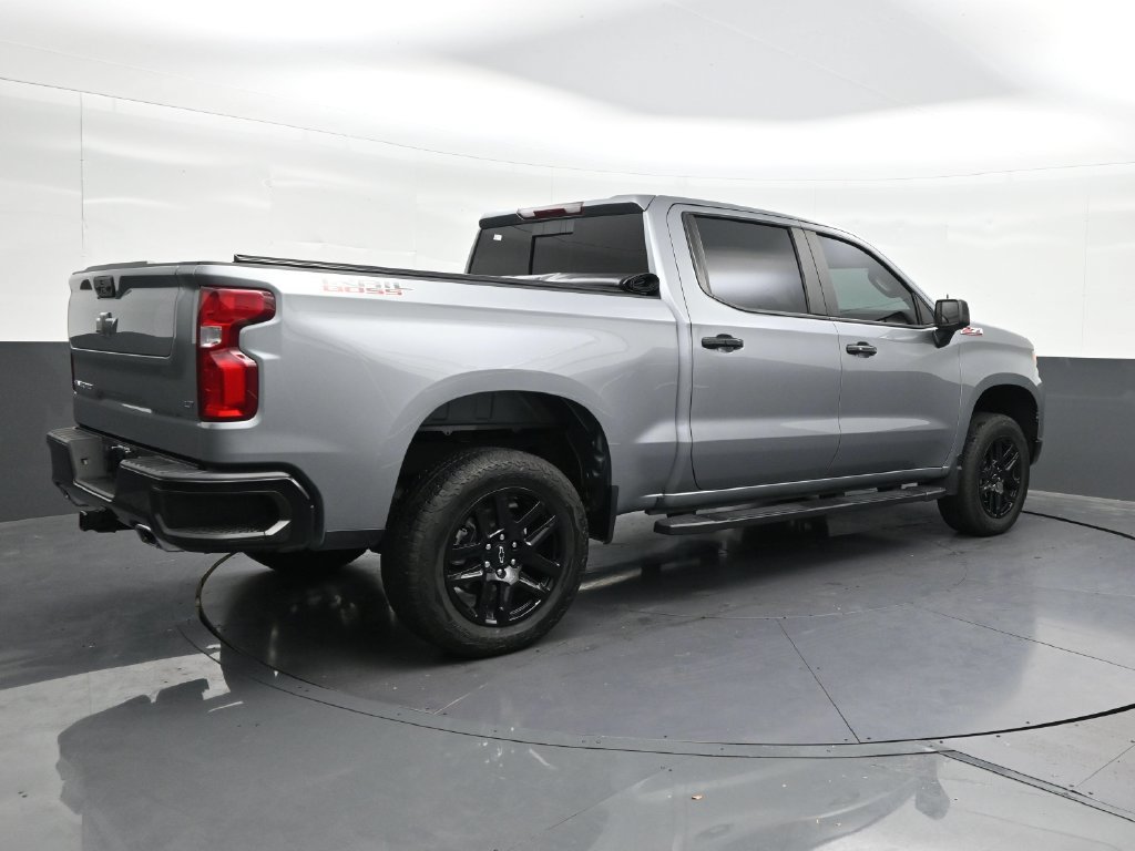 Used 2025 Chevrolet Silverado 1500 LT Trail Boss w/ Convenience Package II AWD/4WD image 5