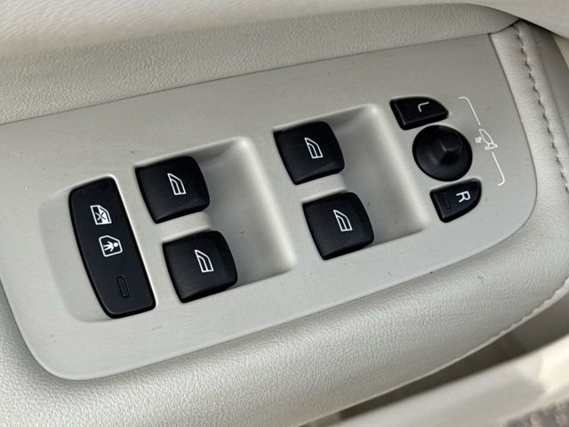 Used 2020 Volvo XC60 T5 Inscription w/ Protection Package Premier image 25