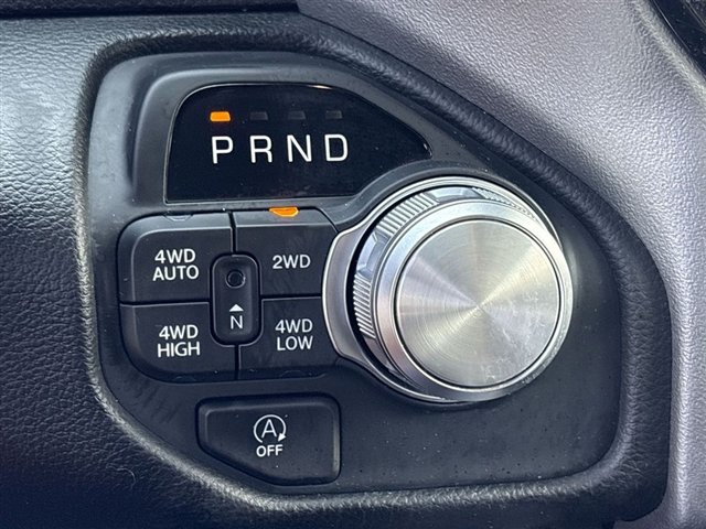 Used 2025 RAM 1500 Laramie w/ Sport Appearance Package AWD/4WD image 16