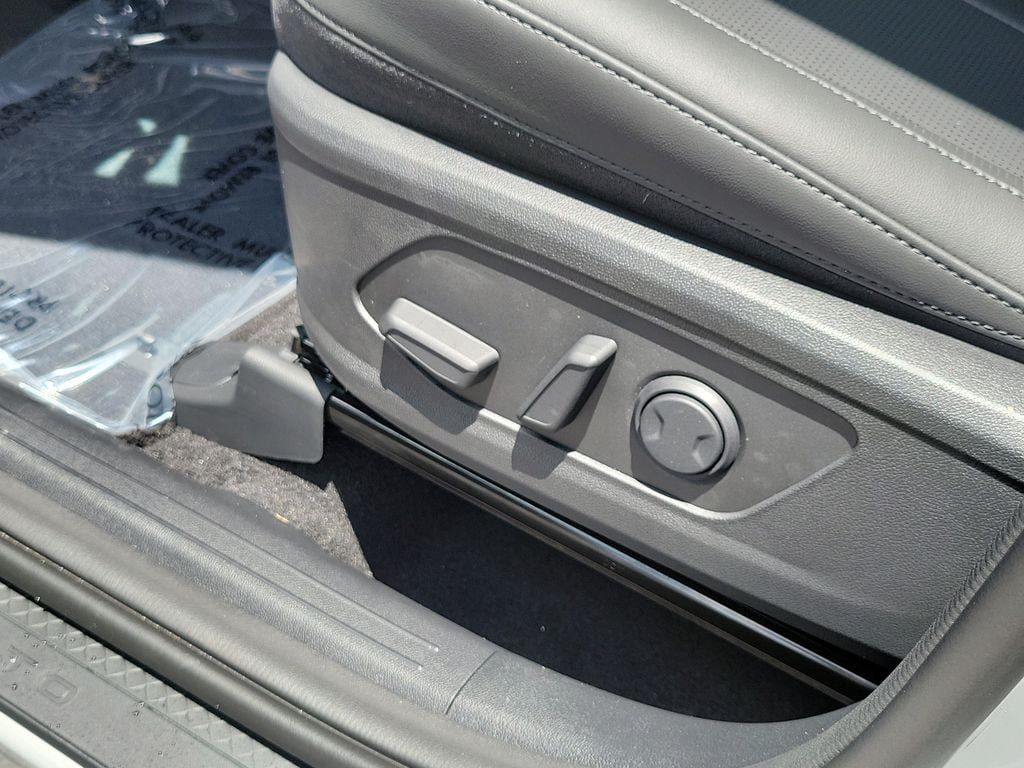 New 2026 Kia Sorento S AWD/4WD image 7