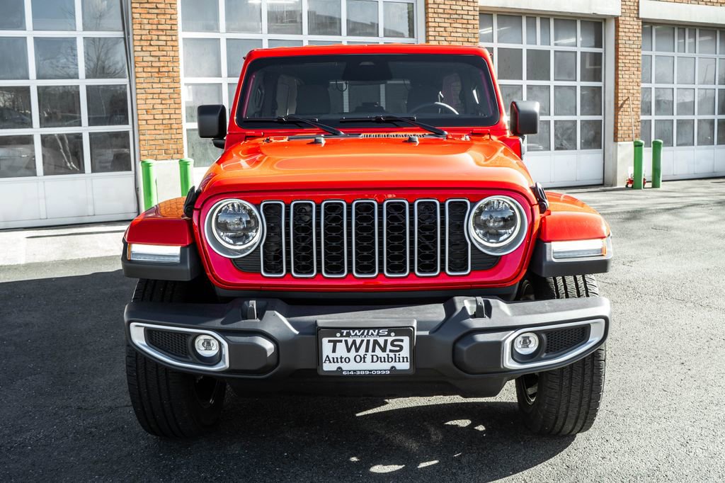 Used 2025 Jeep Wrangler Unlimited Sahara image 39