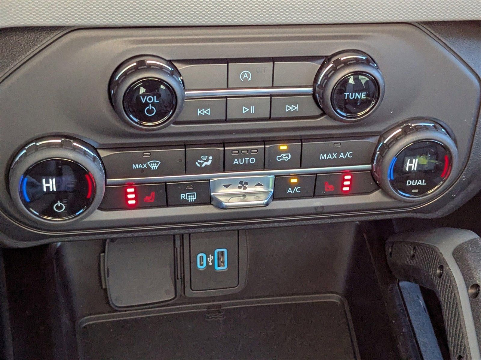 Certified 2024 Ford Bronco Big Bend image 23