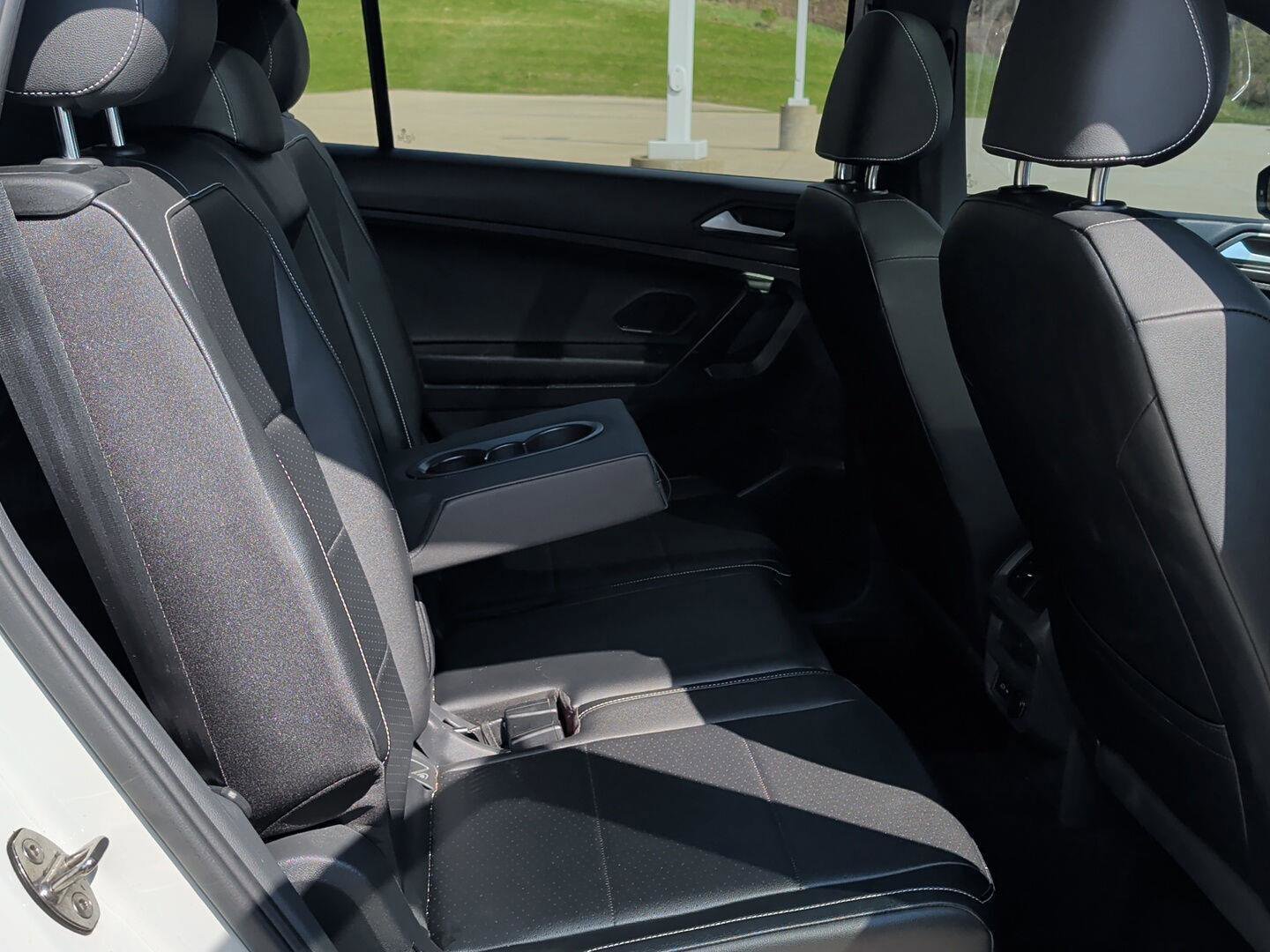 Used 2021 Volkswagen Tiguan SE R-Line image 28