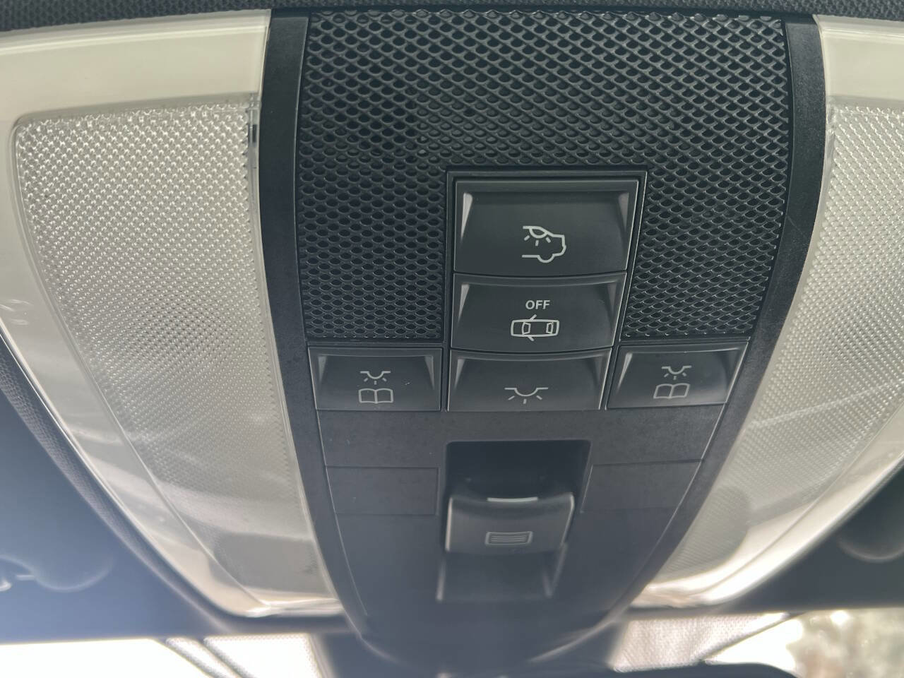 Used 2010 Mercedes-Benz C 63 AMG Sedan image 27