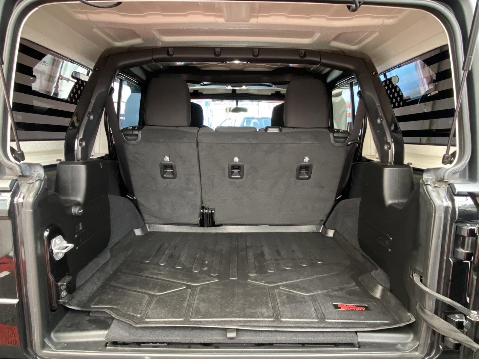 Used 2020 Jeep Wrangler Unlimited Sport S AWD/4WD image 15