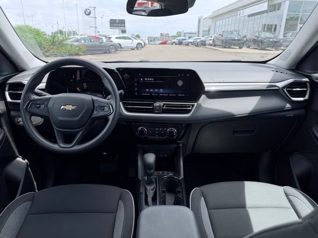 Used 2025 Chevrolet TrailBlazer LT AWD/4WD image 20