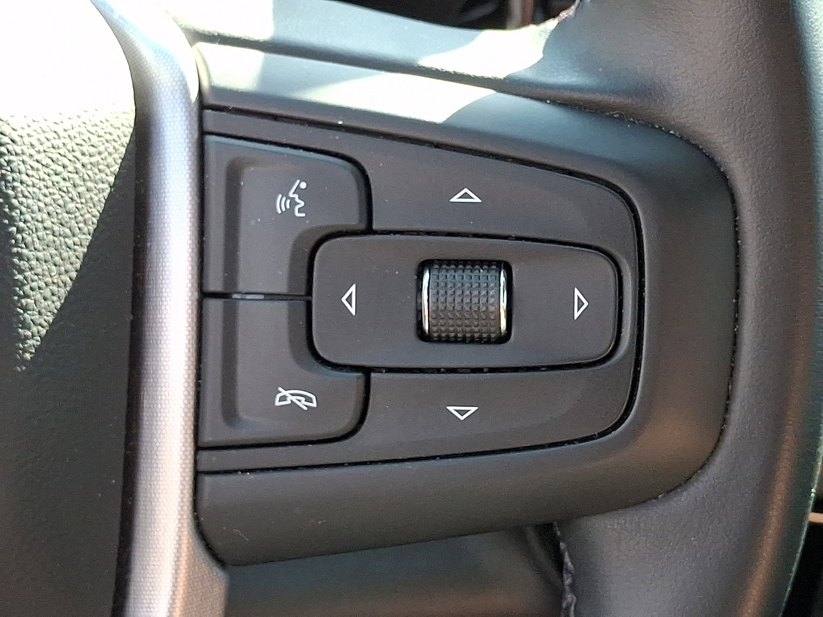 Used 2024 GMC Sierra 1500 Elevation image 23