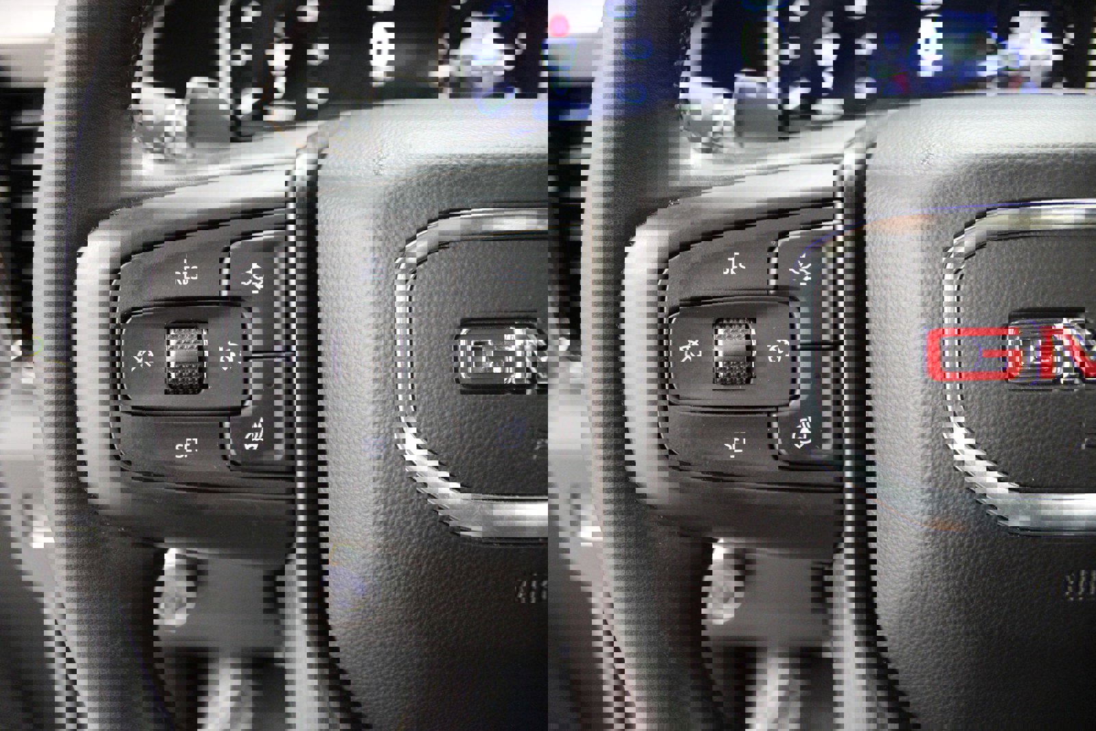 Used 2024 GMC Sierra 1500 AT4 w/ Technology Package image 24