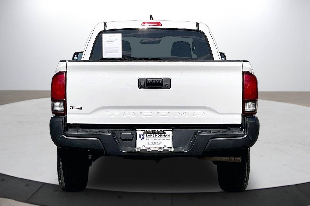 Used 2022 Toyota Tacoma SR RWD image 8