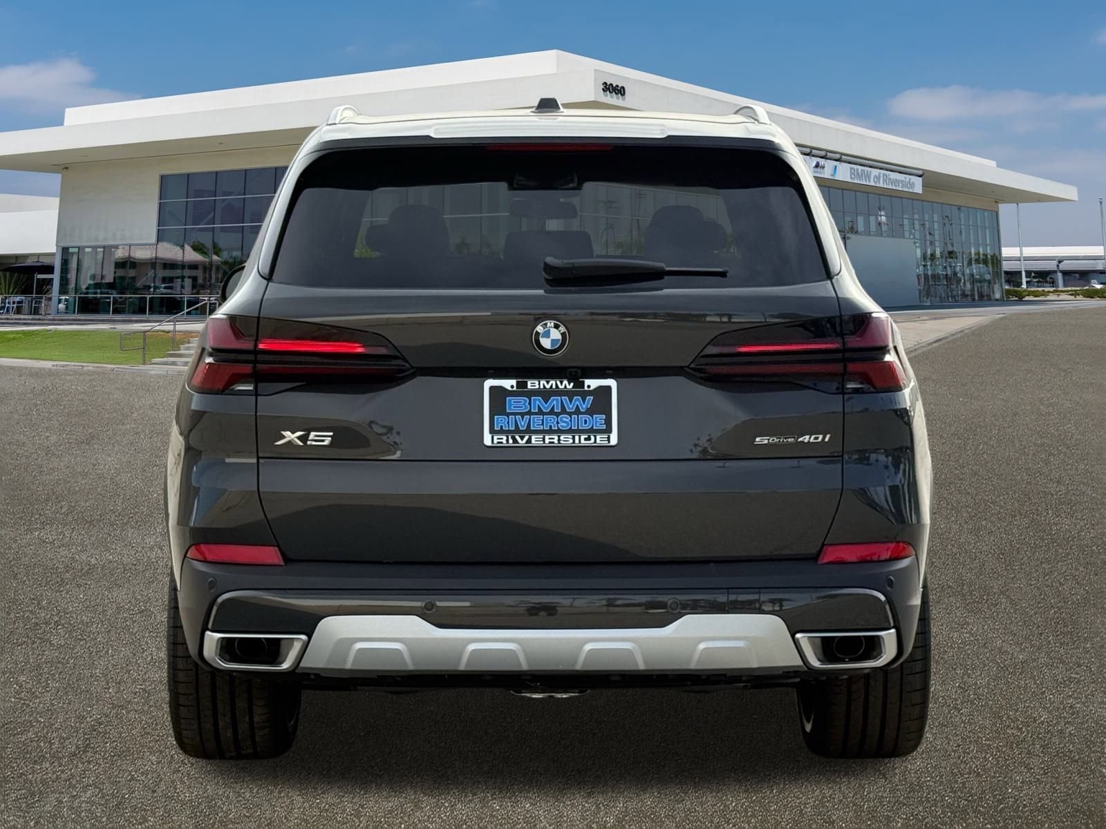 New 2026 BMW X5 sDrive40i image 9