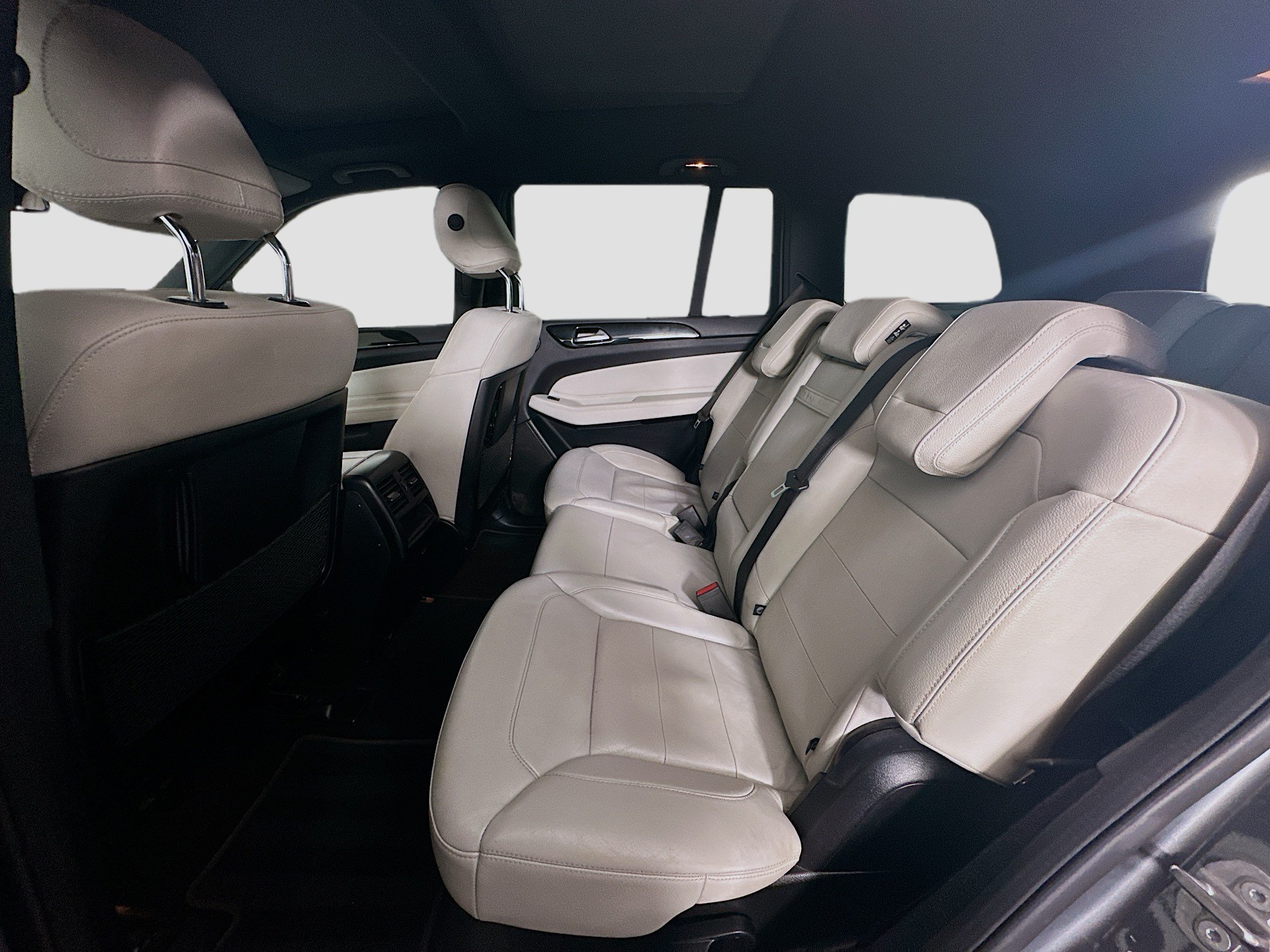 Used 2019 Mercedes-Benz GLS 450 4MATIC image 29